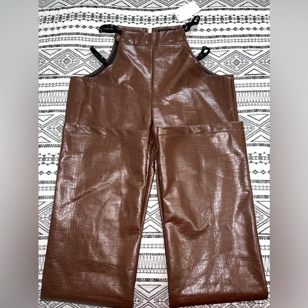 2 Piece Set - Picture 2 of 3